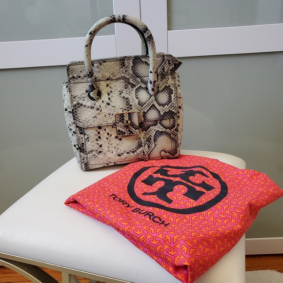 NWOT Tory Burch Clara Snake Printed Small Tote - Picture 2 of 10